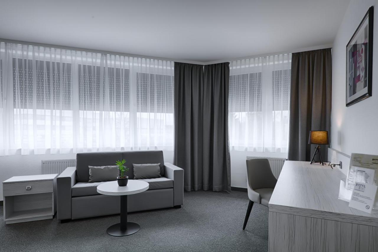 Hotel Townhouse Dahlewitz Dış mekan fotoğraf